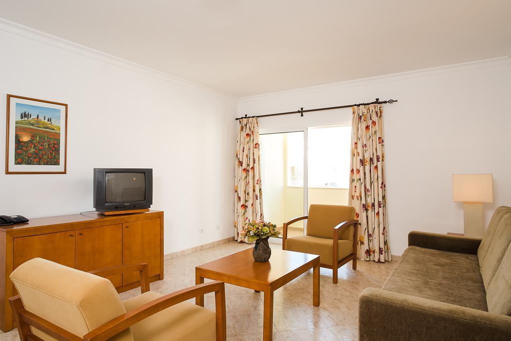 Apartamentos Benvindo By Umbral Albufeira Luaran gambar